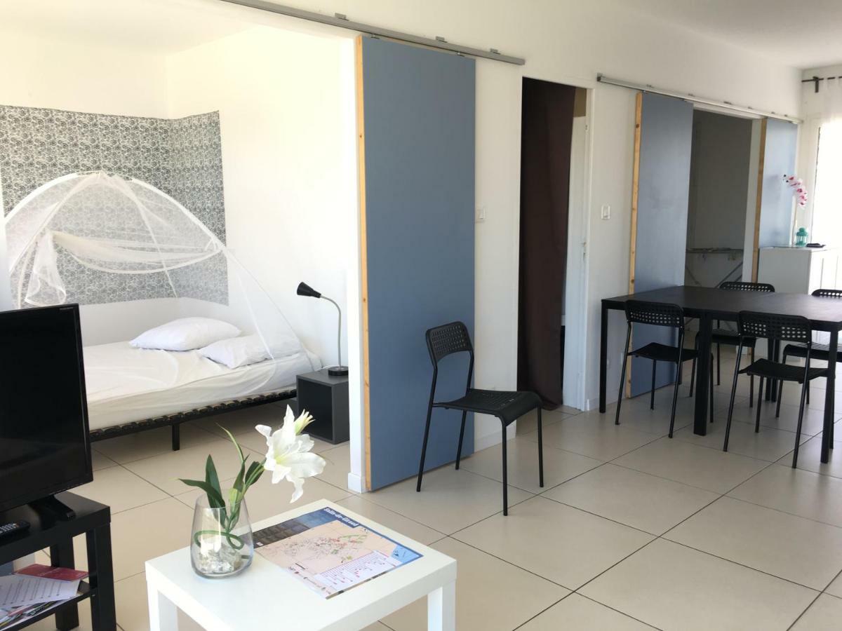 Апартаменты En Camargue Сален-де-Жиро Экстерьер фото